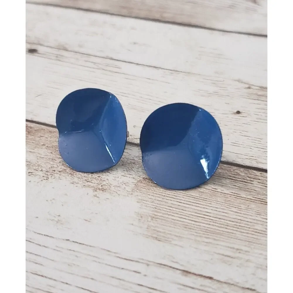 Vintage Clip On Earrings Blue Pushed In Style Circle
